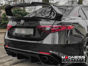 Alfa Romeo Giulia Trunk Spoiler - Carbon Fiber - GTAm Style w/ Italian Theme 
